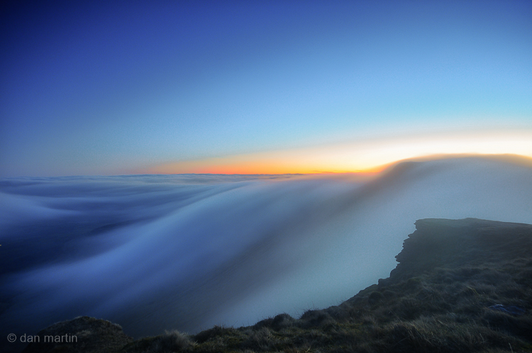 06:12:02 The light starts to change; from night to day. 