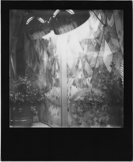 A mirror A magnifier Reflection | Pattern