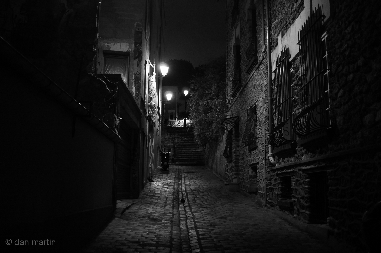 It has to be done, classic b&w Paris