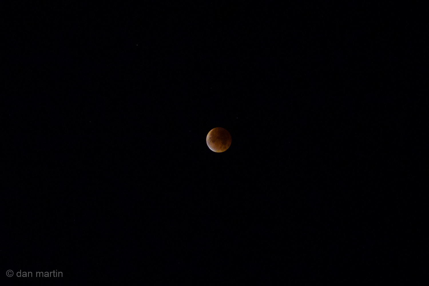 Did not really have the right lens (and a bit of a rushed setup) but it was still a wonderful sight none the less. 
