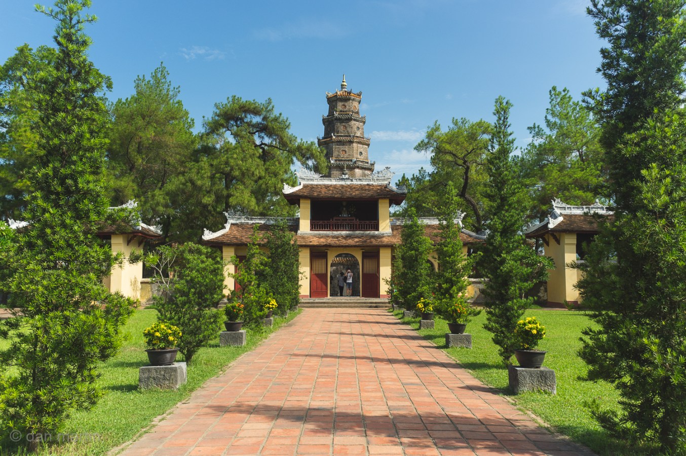 Thiên Mụ Pagoda Vietnam