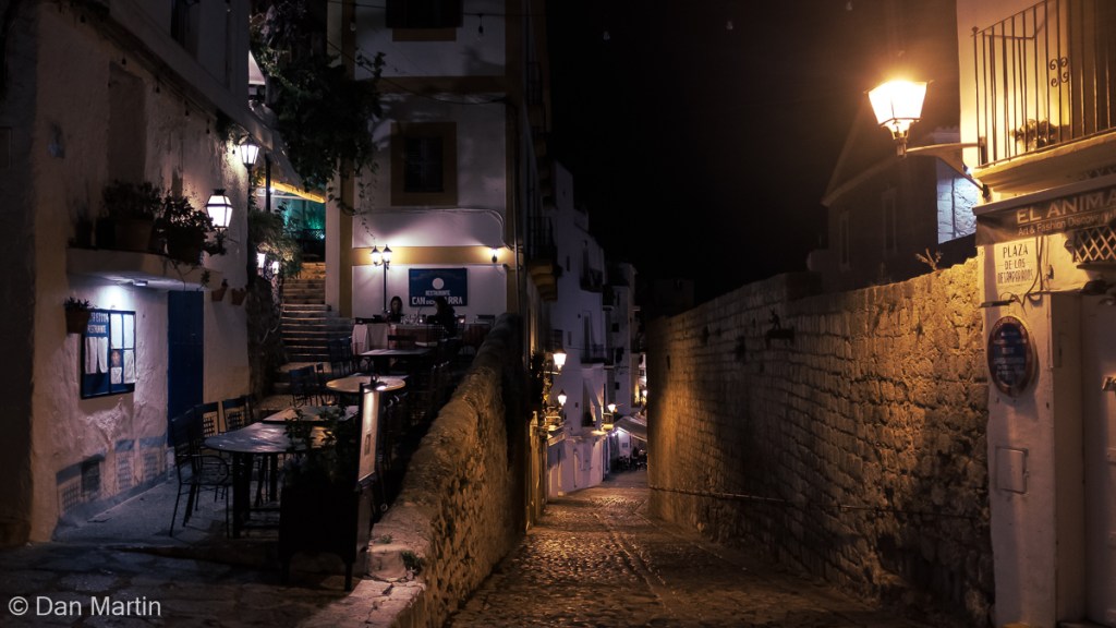 i b i z a / d a l t v i l&nbsp;a