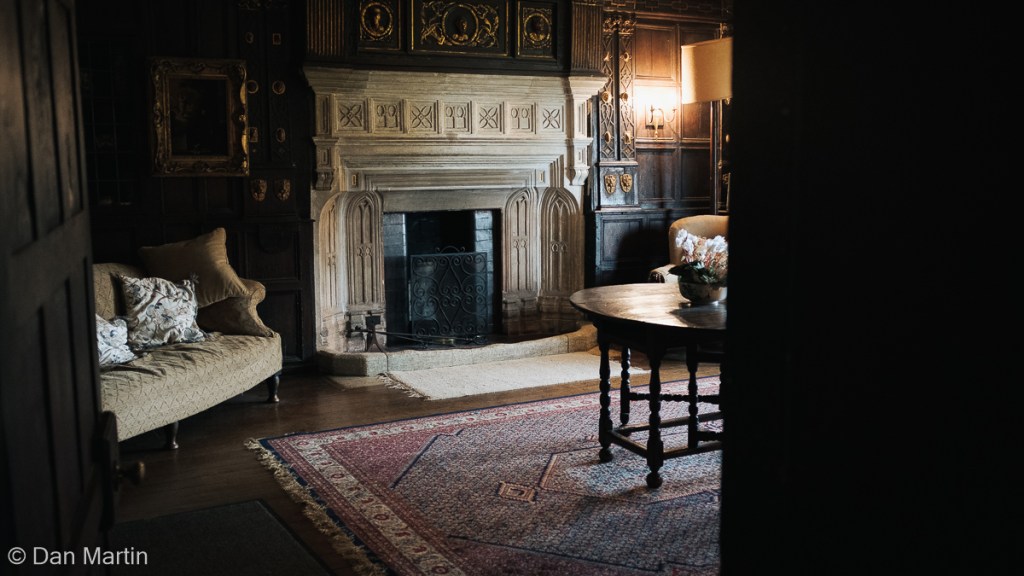 c h a v e n a g e h o u s&nbsp;e