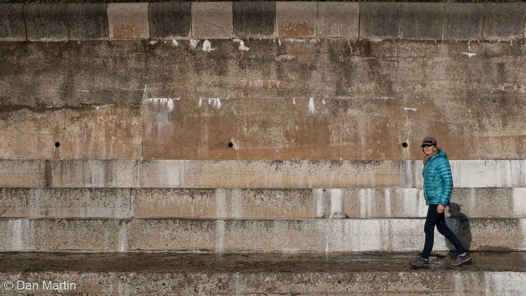 t h e s e a w a l&nbsp;l