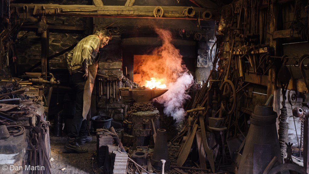 I N T O /  T H E P A S T #&nbsp;1