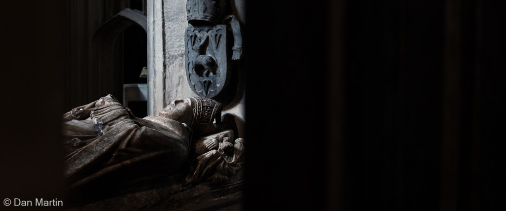 m o n u m e n t t o g o d s a n d k i n g&nbsp;s