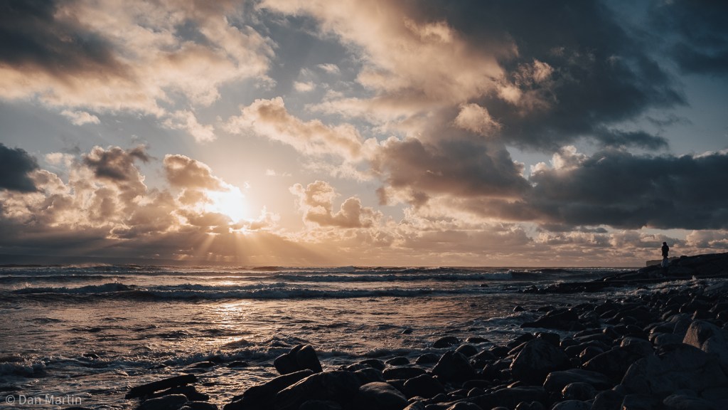 b u r s t o f l i g h&nbsp;t