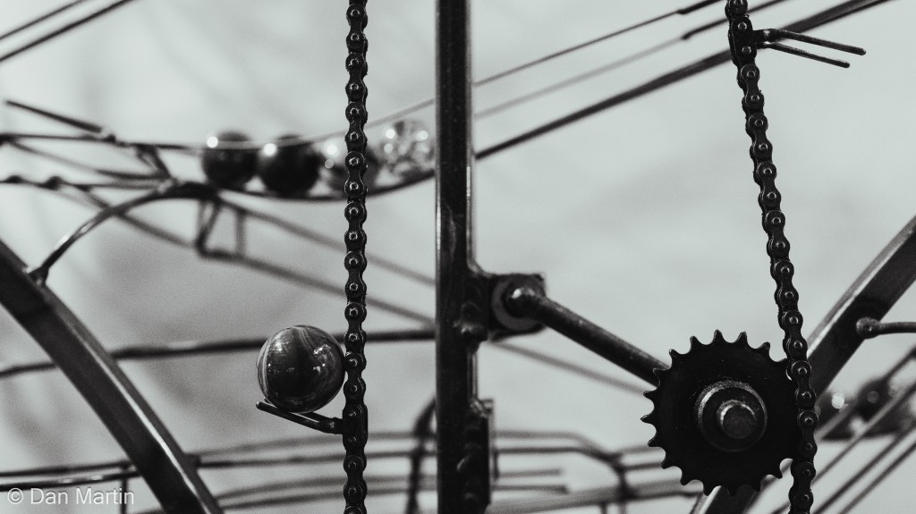 m a r b l e s r u&nbsp;n